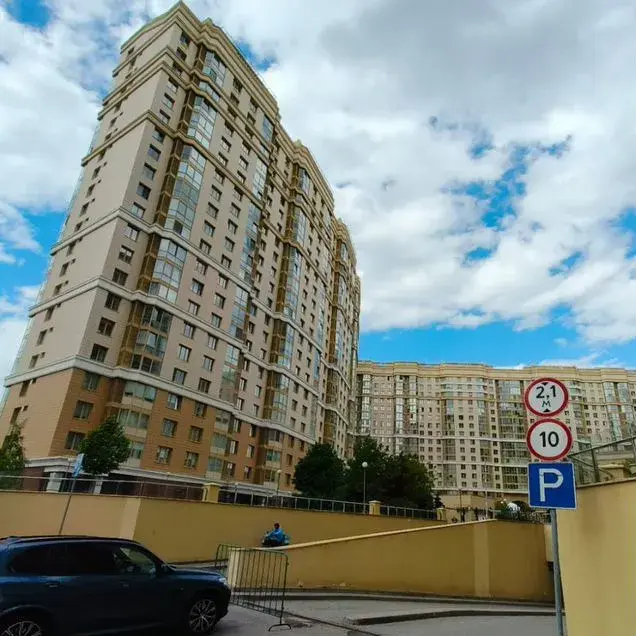 2-к · 94 м² · 4/21