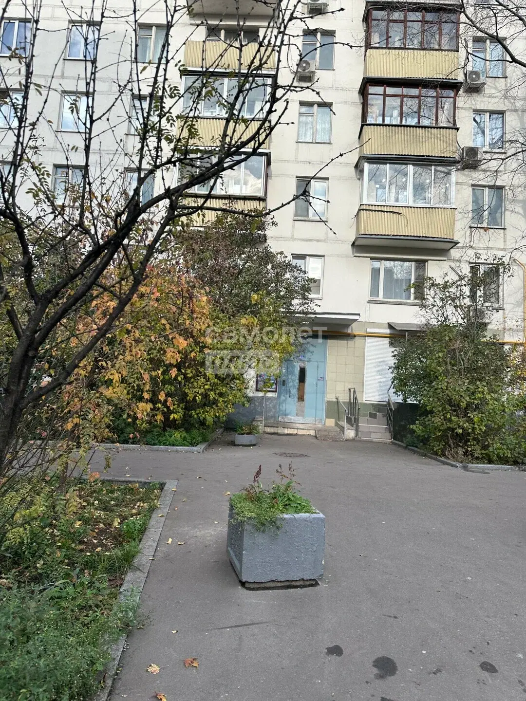 Студия · 30,4 м² · 8/9