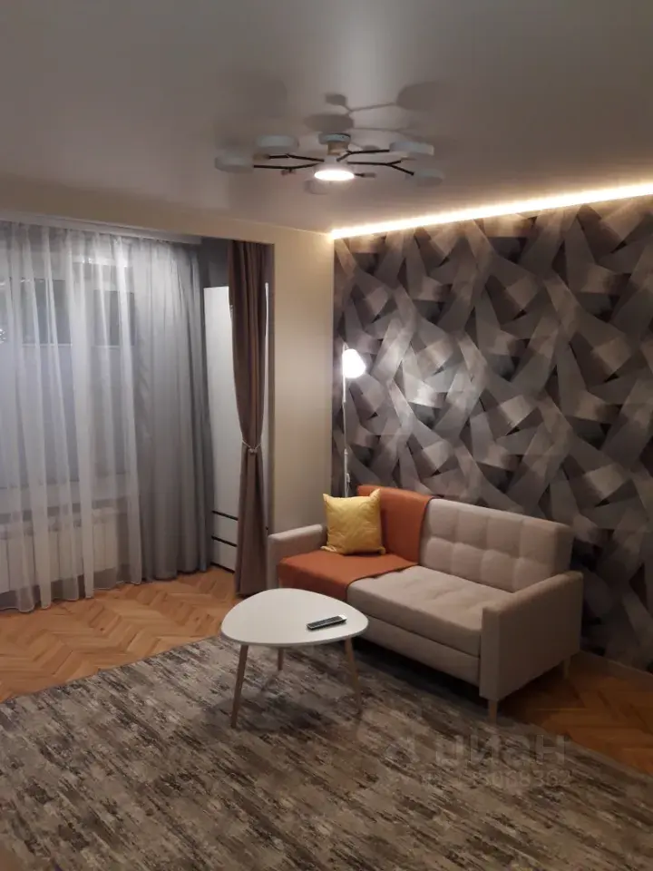 1-к · 33,5 м² · 1/9