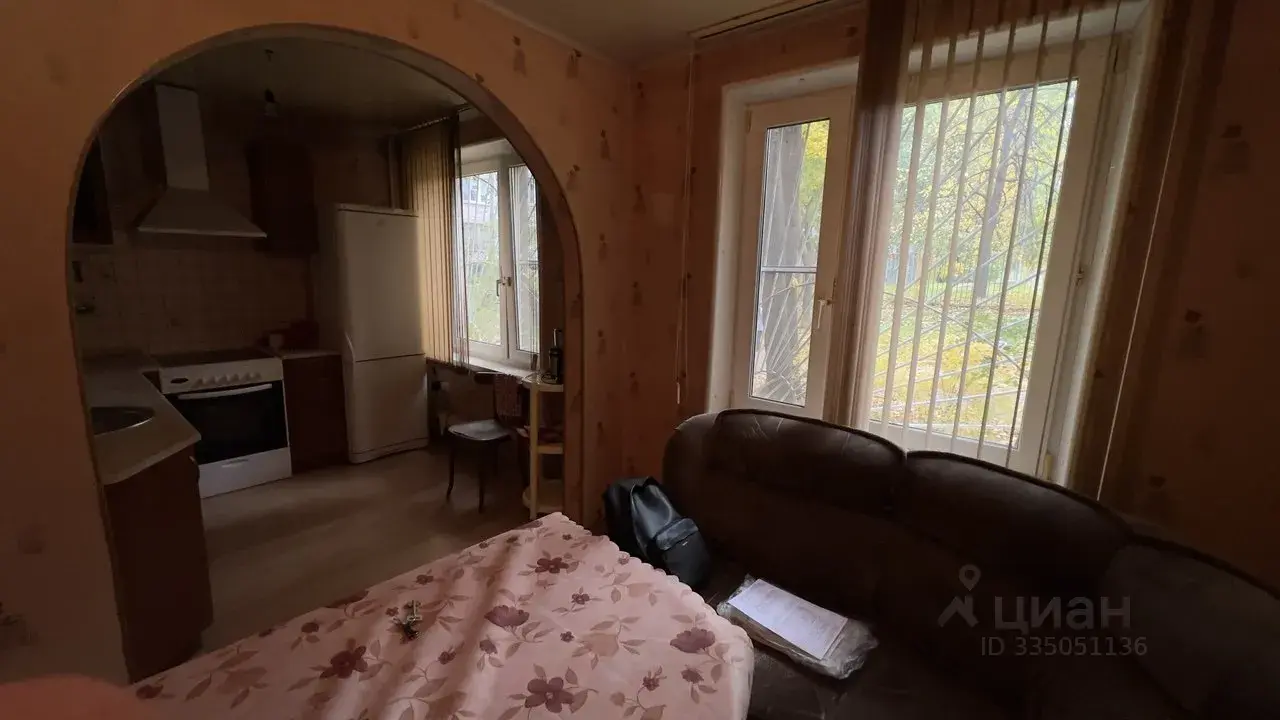 2-к · 44 м² · 1/9