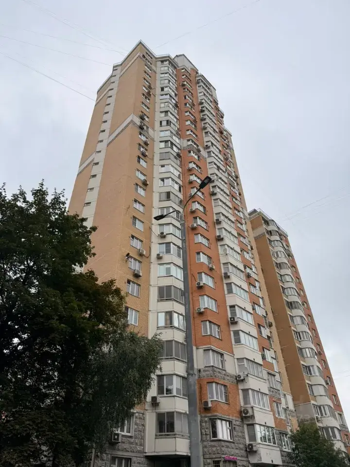 1-к · 53 м² · 11/25