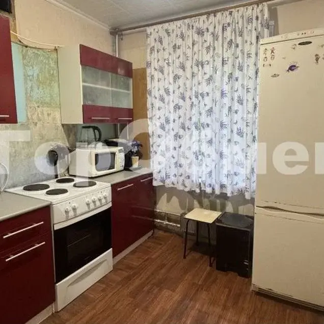 2-к · 50 м² · 1/9