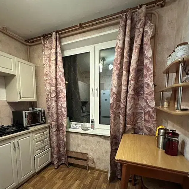 3-к · 56 м² · 2/9