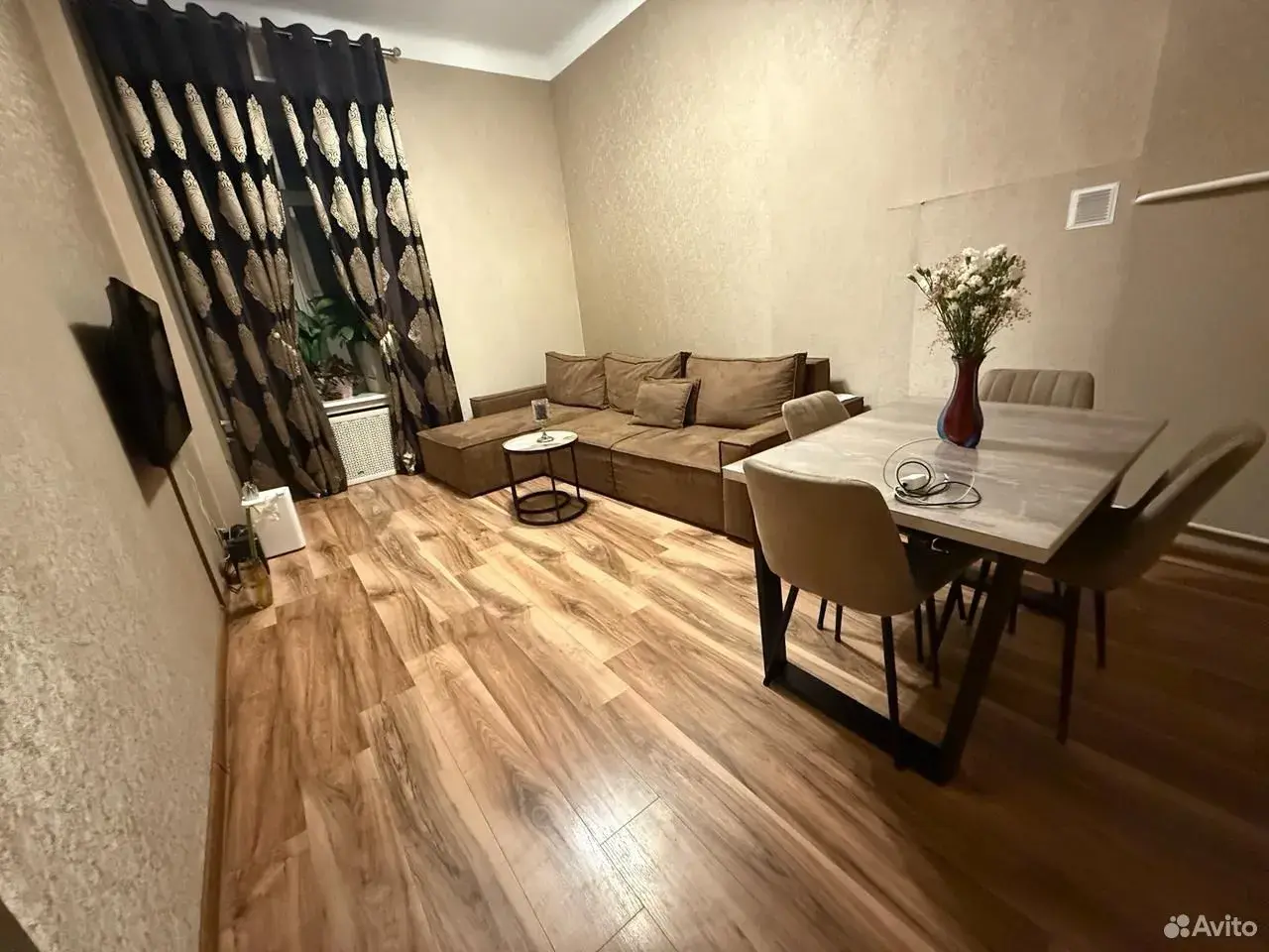3-к · 64,7 м² · 1/6