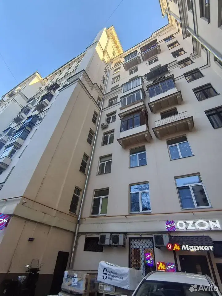 3-к · 83 м² · 3/9
