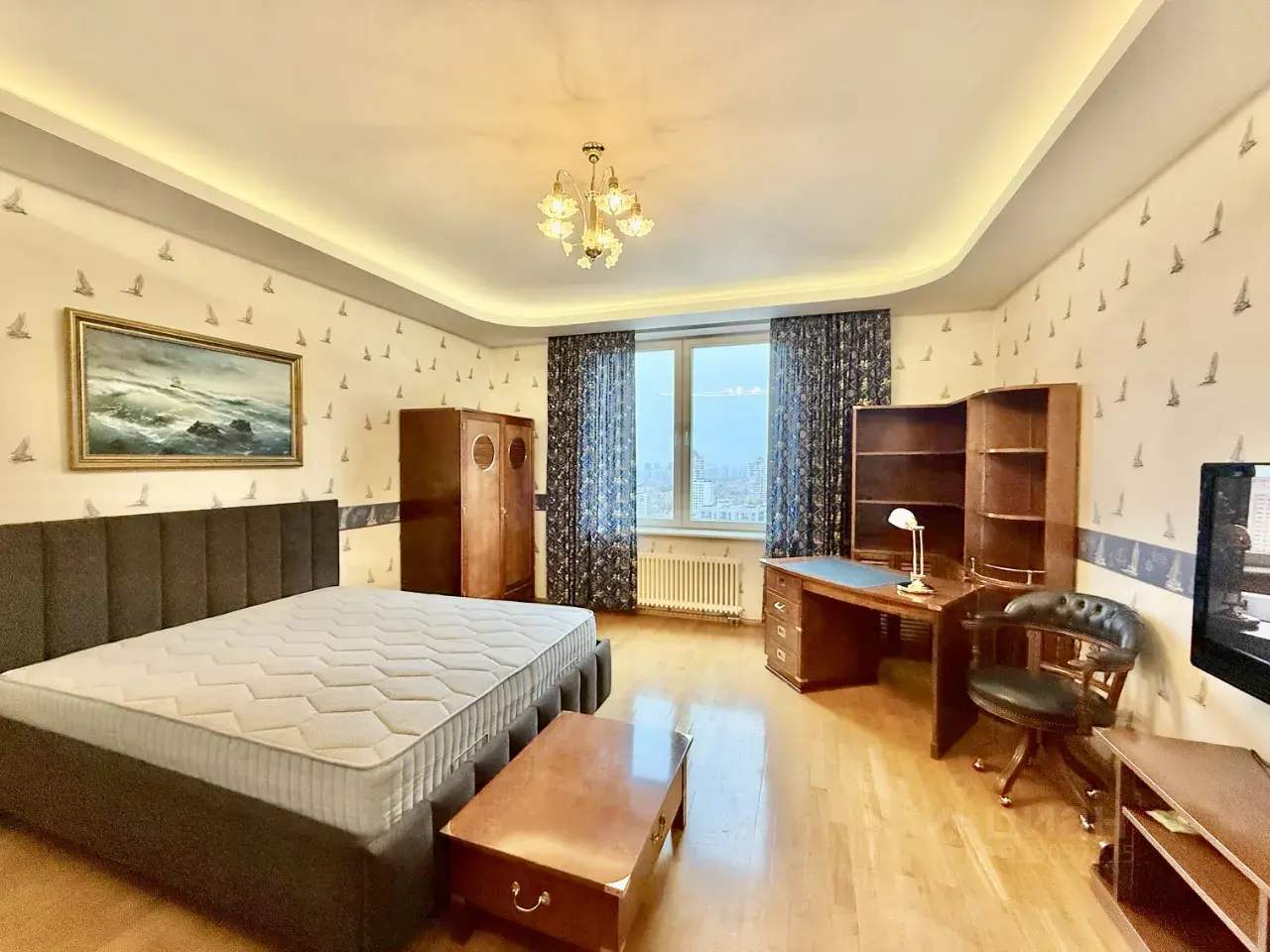 4-к · 245 м² · 23/30