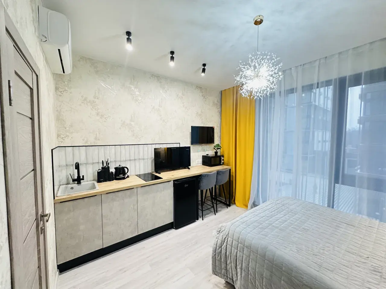 Студия · 18 м² · 2/8