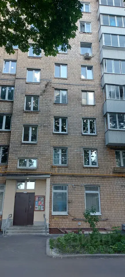 2-к · 42 м² · 8/9