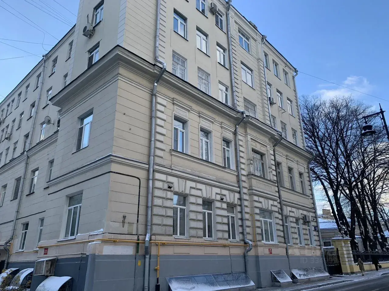 3-к · 70 м² · 2/5